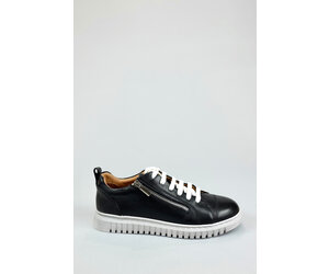 eos-footwear-clarence.jpg