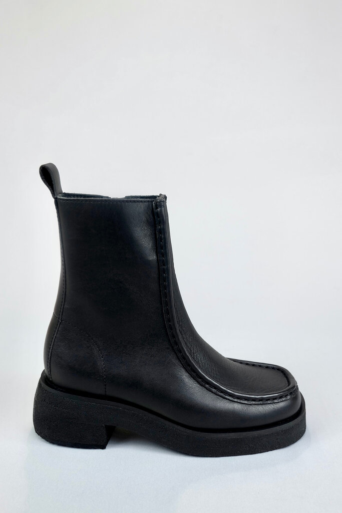 Clarks Originals Effery Zip Boot