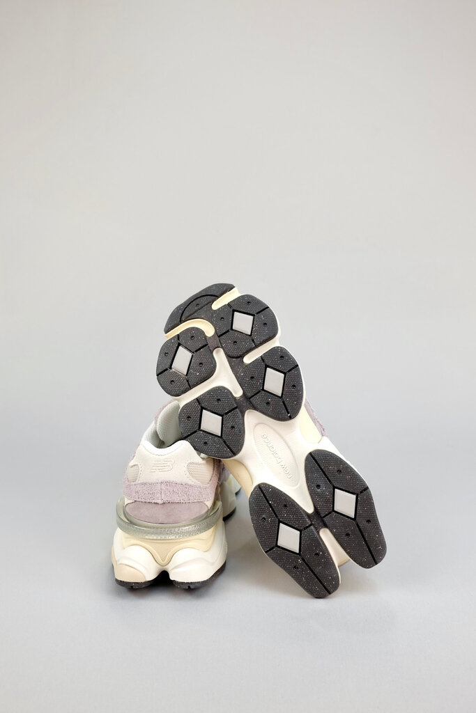 New Balance U906029M