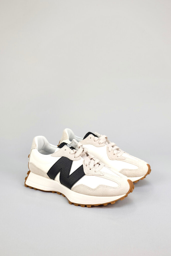 New Balance 327