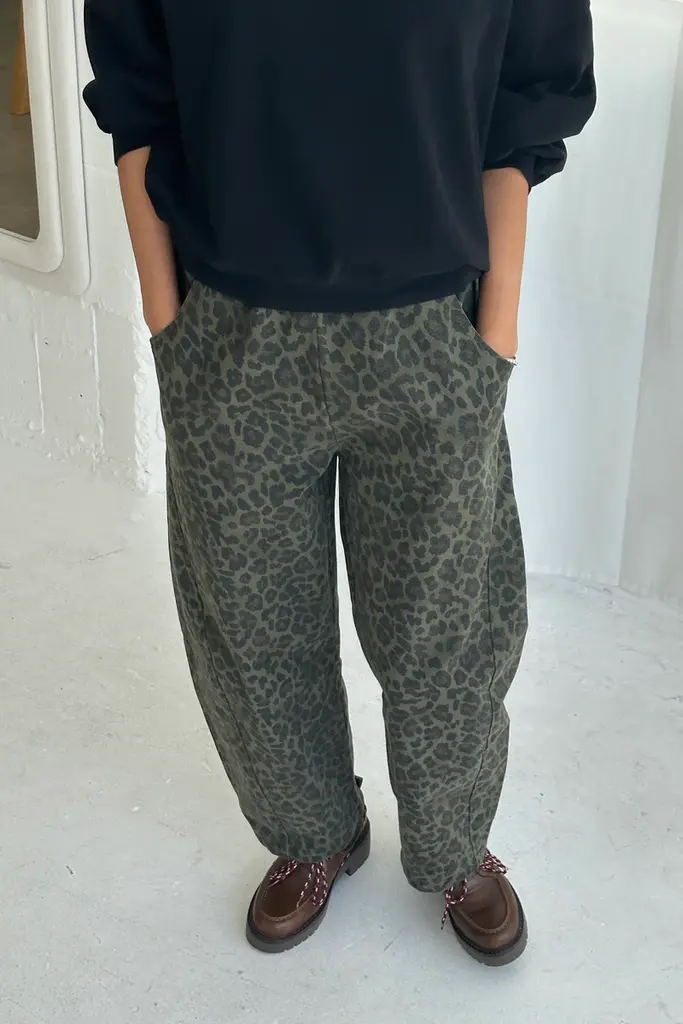 Le Bon Shoppe Arc Pants