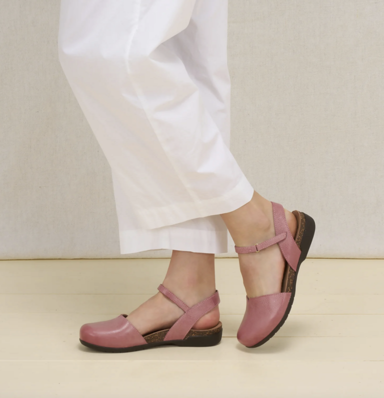 Dansko Rowan