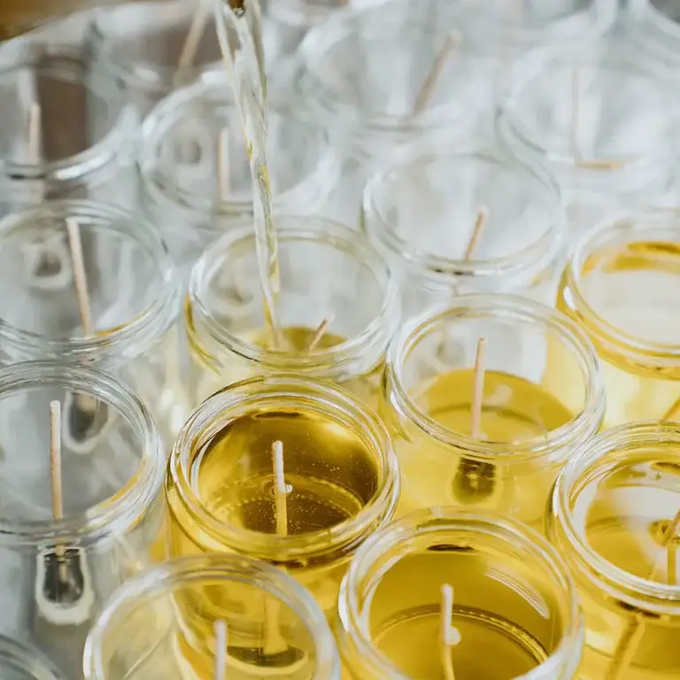 Picot Tobacco Mint Candle