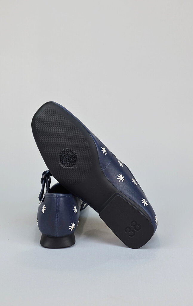 Camper Casi Myra K201904