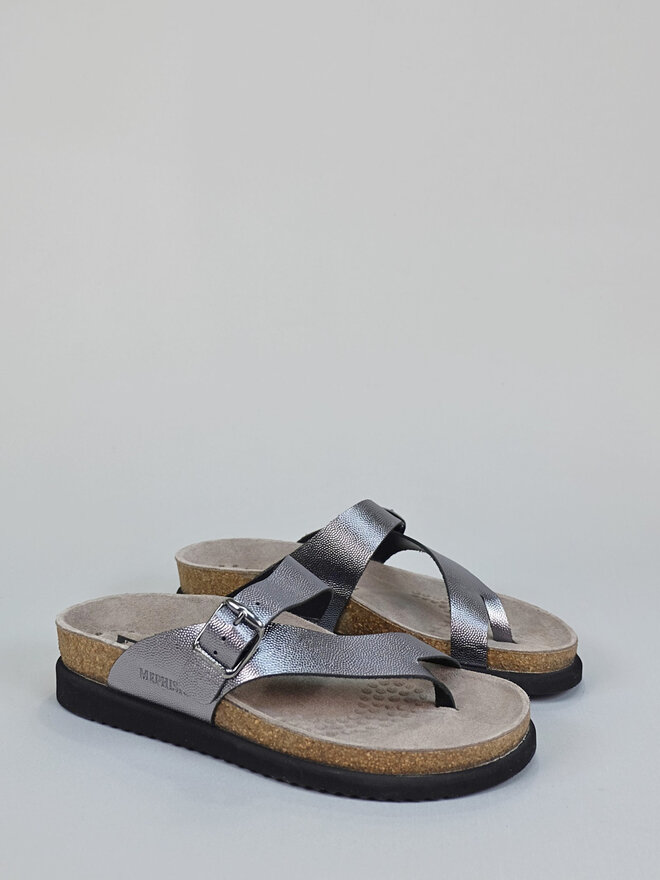 ヨッコです。 Helen - Footloose Shoes