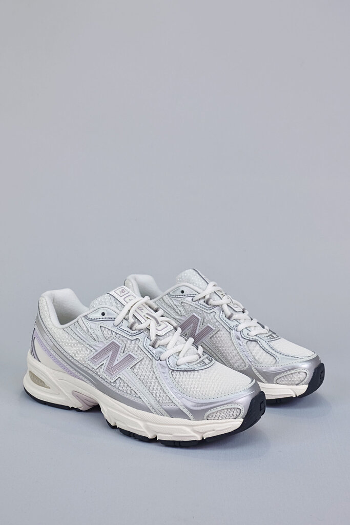 New Balance U7402F3