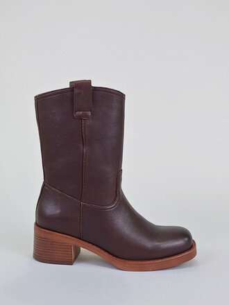 EOS Footwear Gaucho