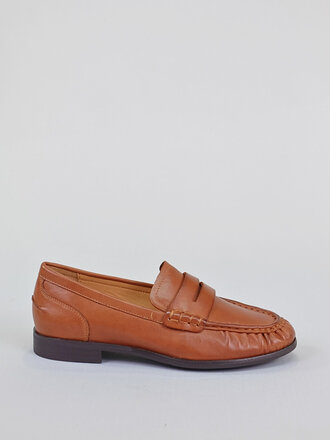 EOS Footwear Gana