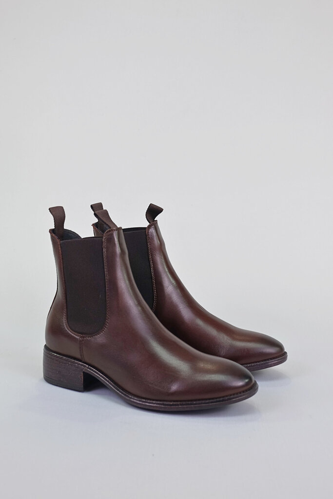 EOS Footwear Celina