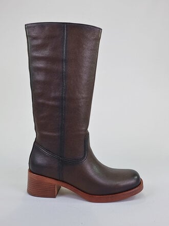 EOS Footwear Gauchicas