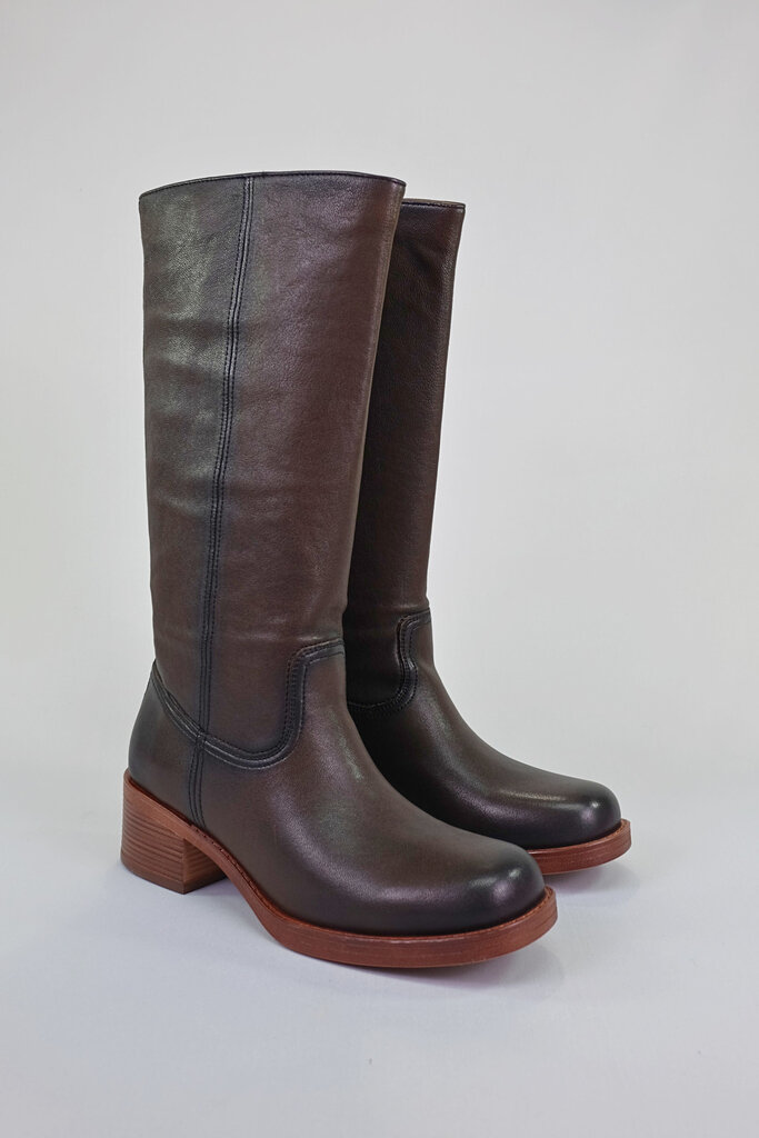 EOS Footwear Gauchicas