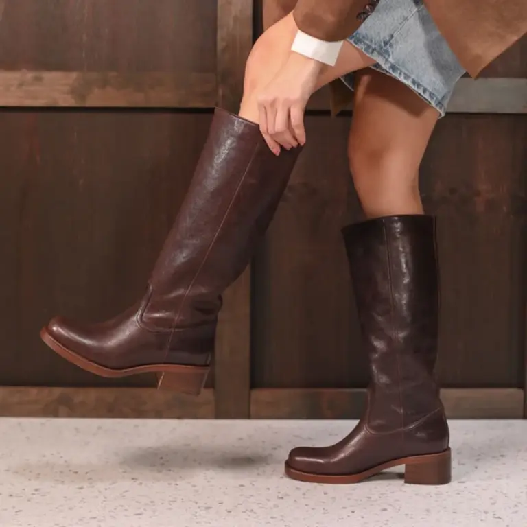 EOS Footwear Gauchicas