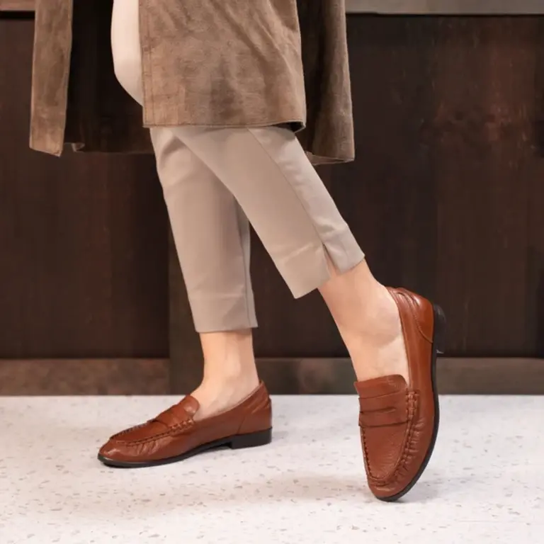 EOS Footwear Gana