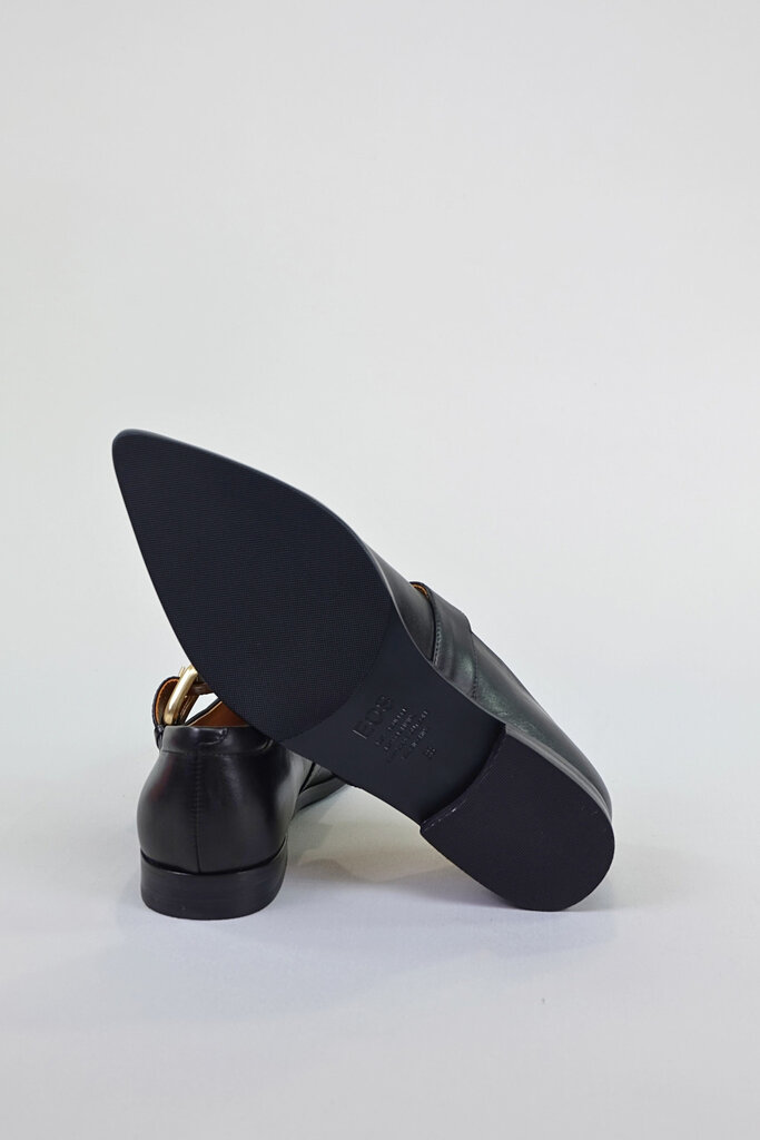 EOS Footwear Golden