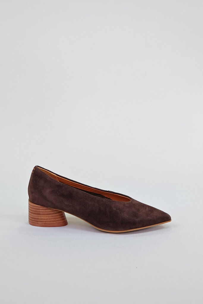 EOS Footwear Hatten
