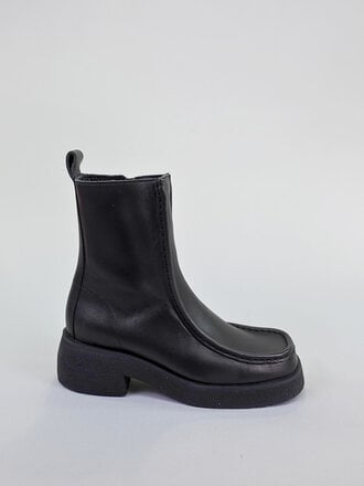Clarks Originals Effery Zip Boot