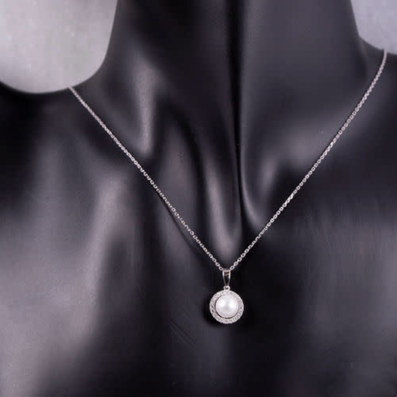 14K White Gold Akoya Pearl & Diamond Halo Pendant