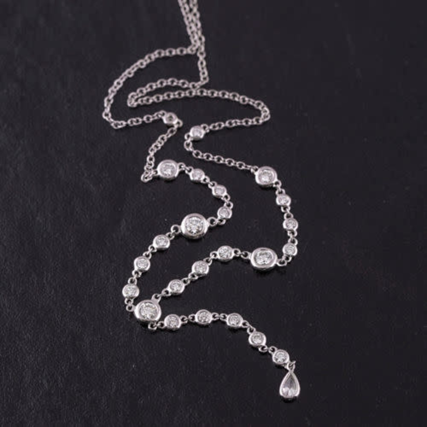14KW Gold Diamond 1.40ctw Bezel Set Lariat Chain Necklace