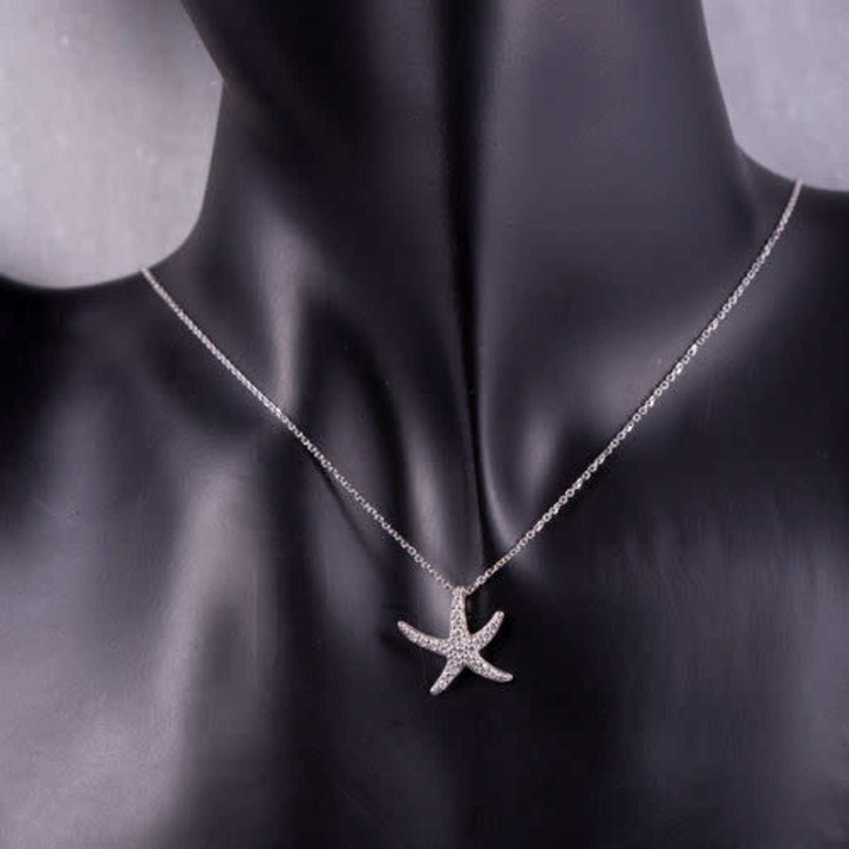 14K White Gold Diamond Starfish Pendant