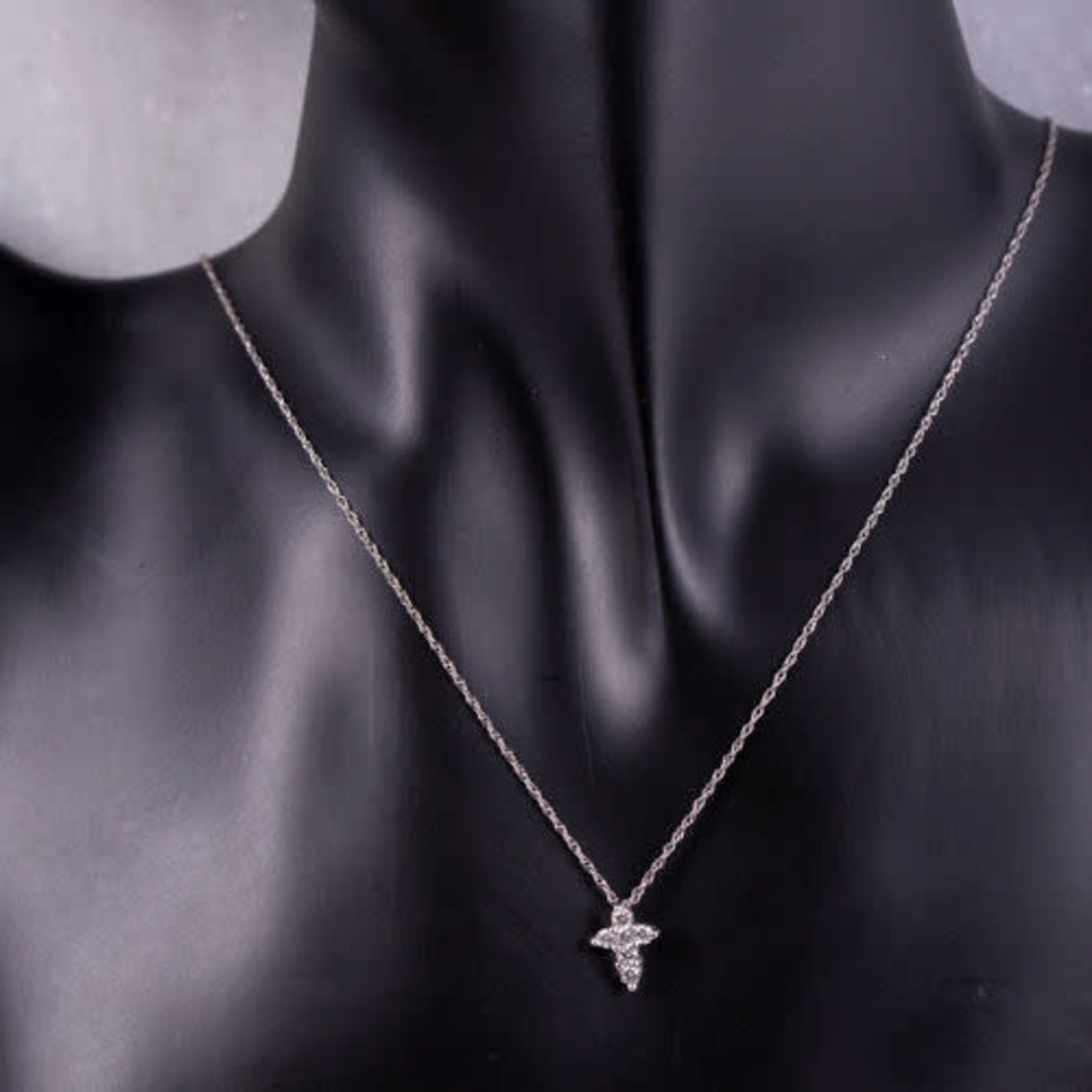 14K White Gold Diamond 0.24ctw Cross