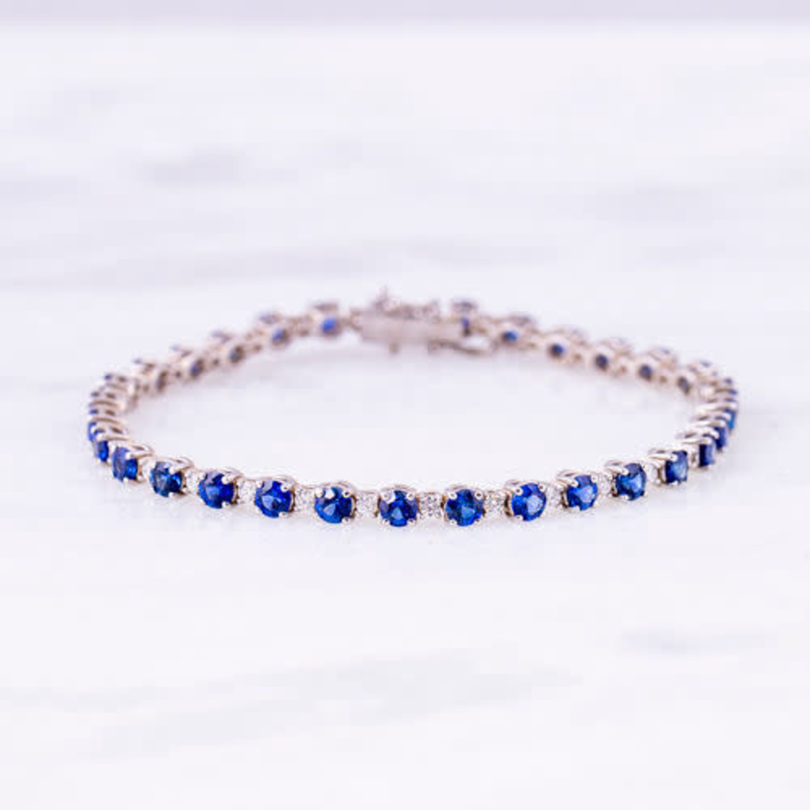 14K White Gold Sapphire 6ctw & Diamond 1.00ctw Tennis Bracelet