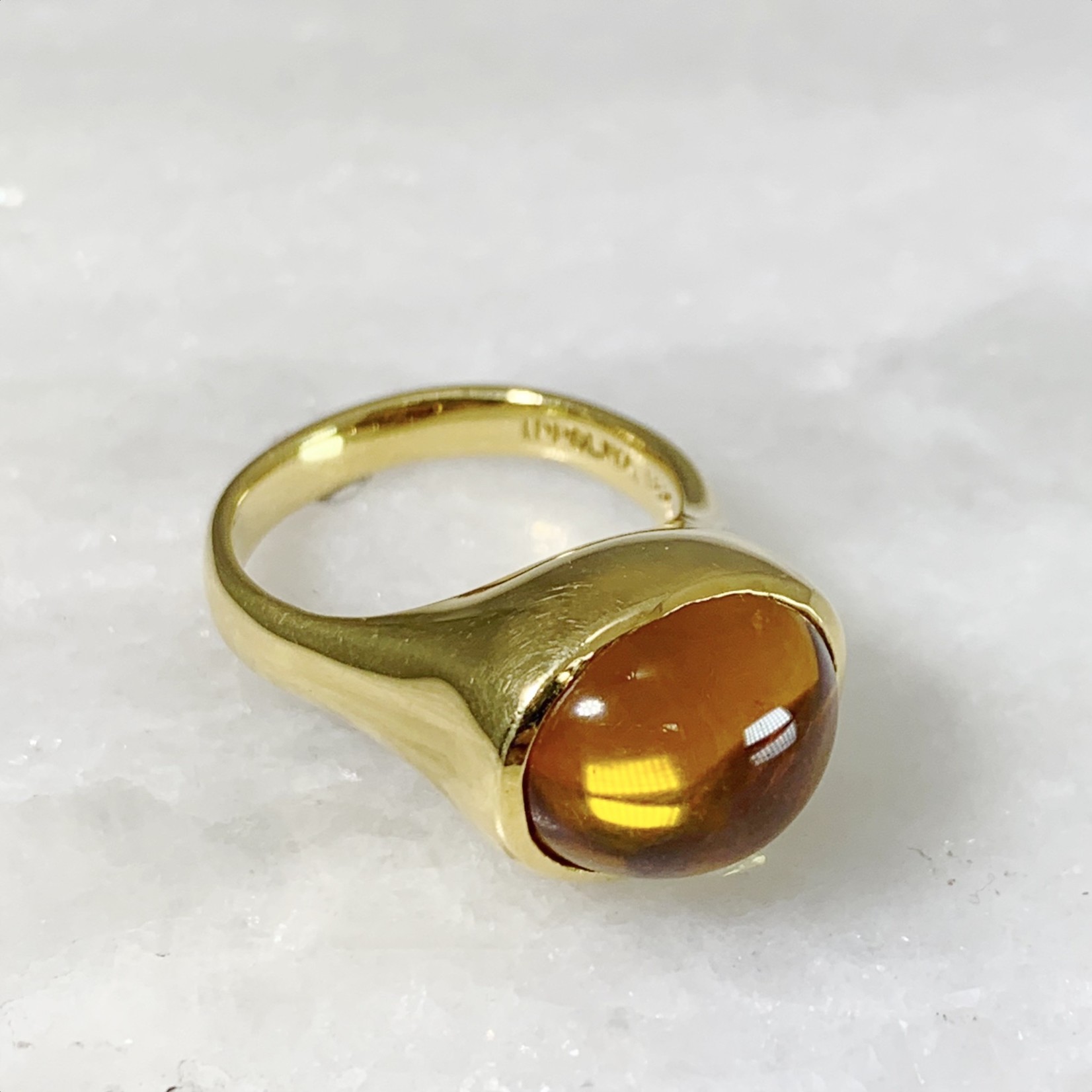 18K Yellow Gold Cabochon Citrine Ring