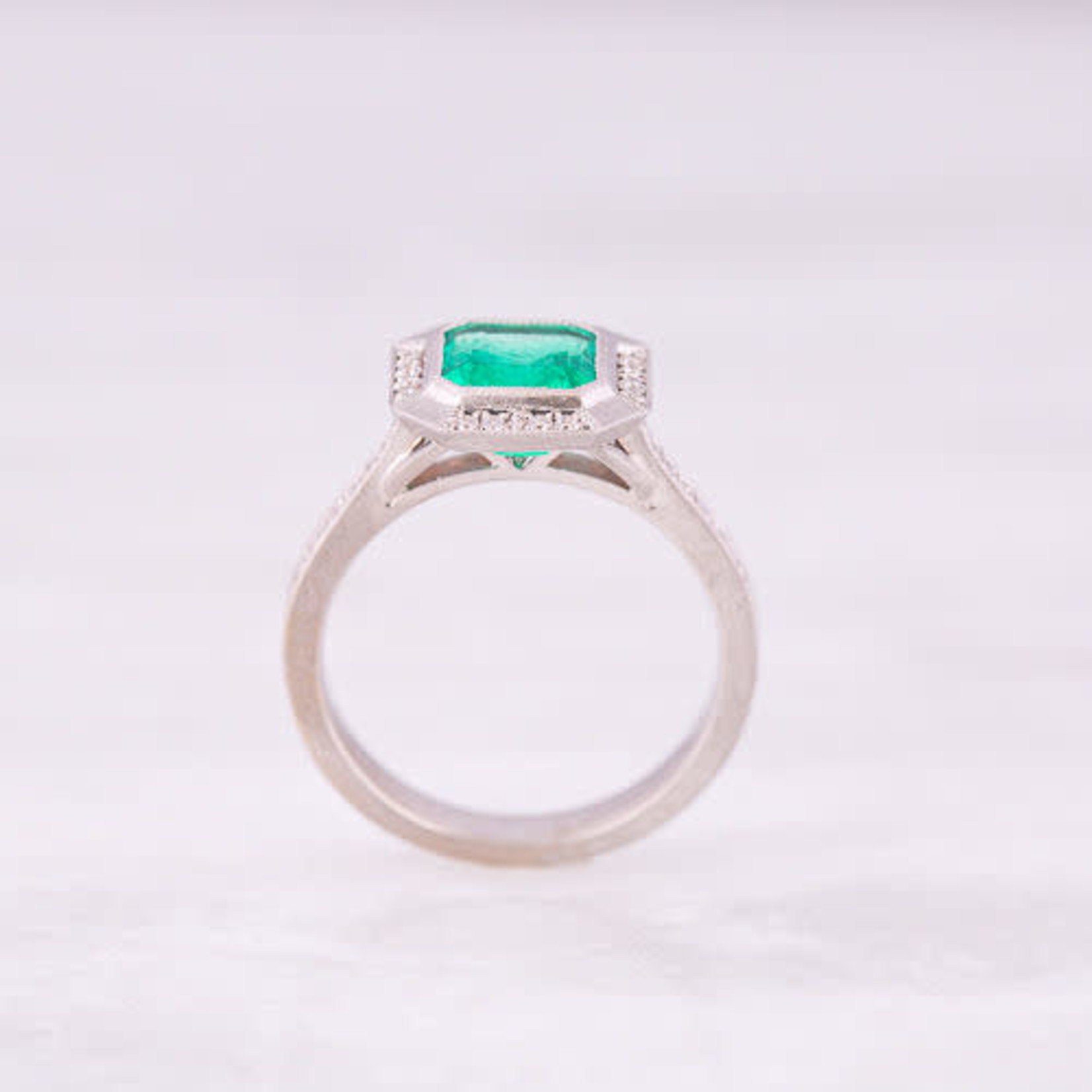 18K White Gold Emerald 2.03ctw & Diamond 0.25ctw Ring