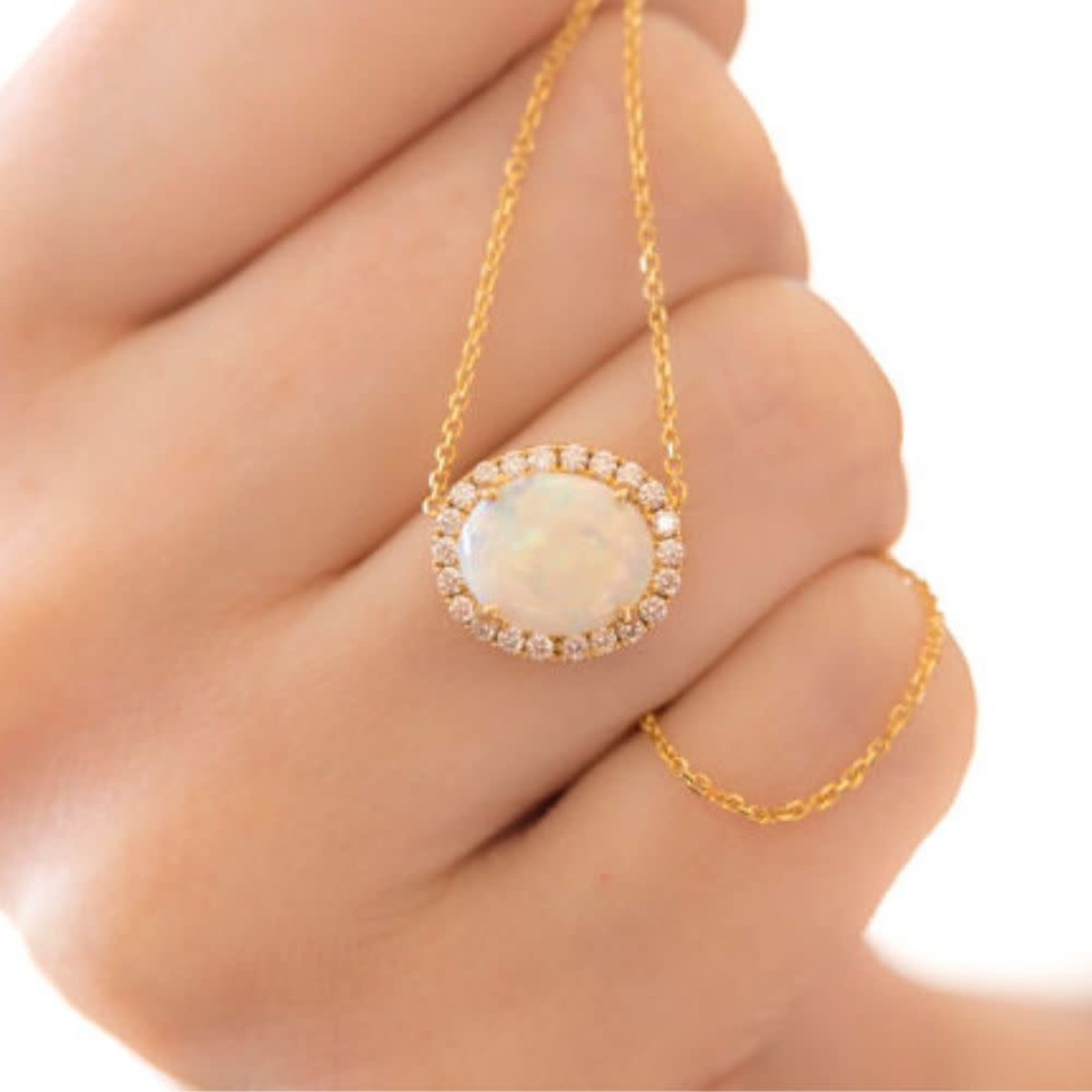 14K Yellow Gold Opal Diamond 0.33ctw Oval Pendant 18"