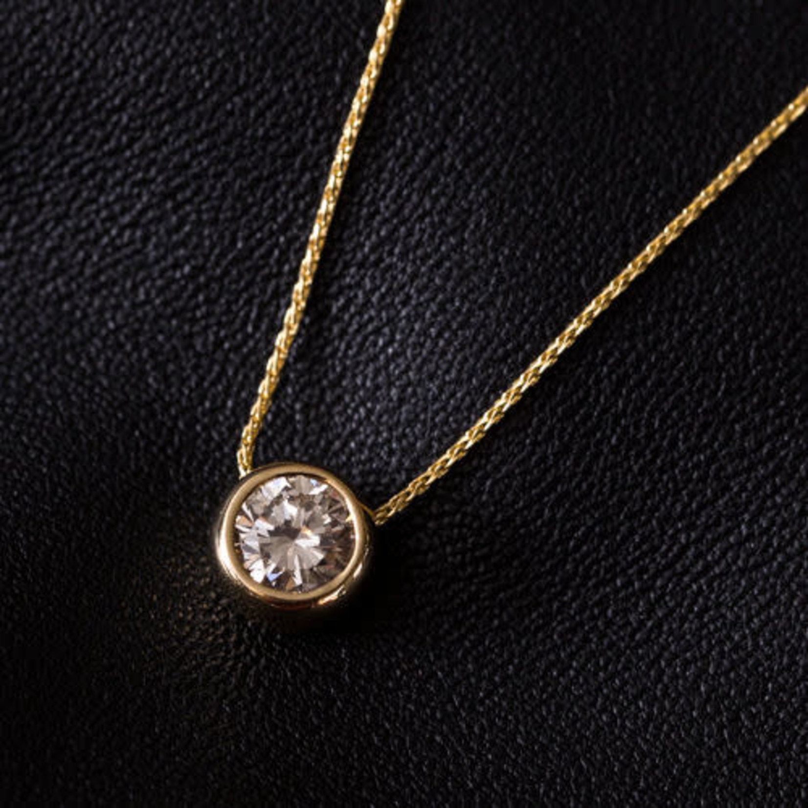 14K Yellow Gold Round 1 Carat Diamond Bezel Pendant