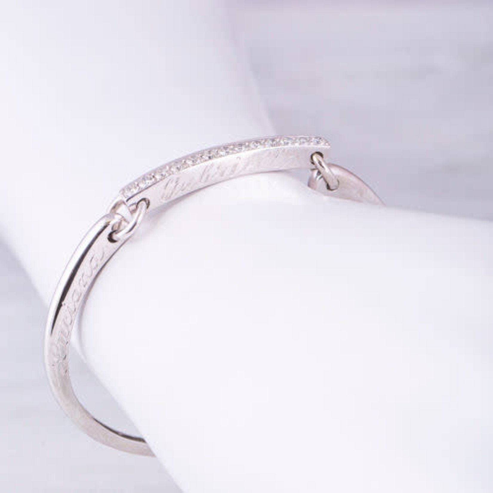 14K Yellow Gold Diamond Engravable Bar Bangle