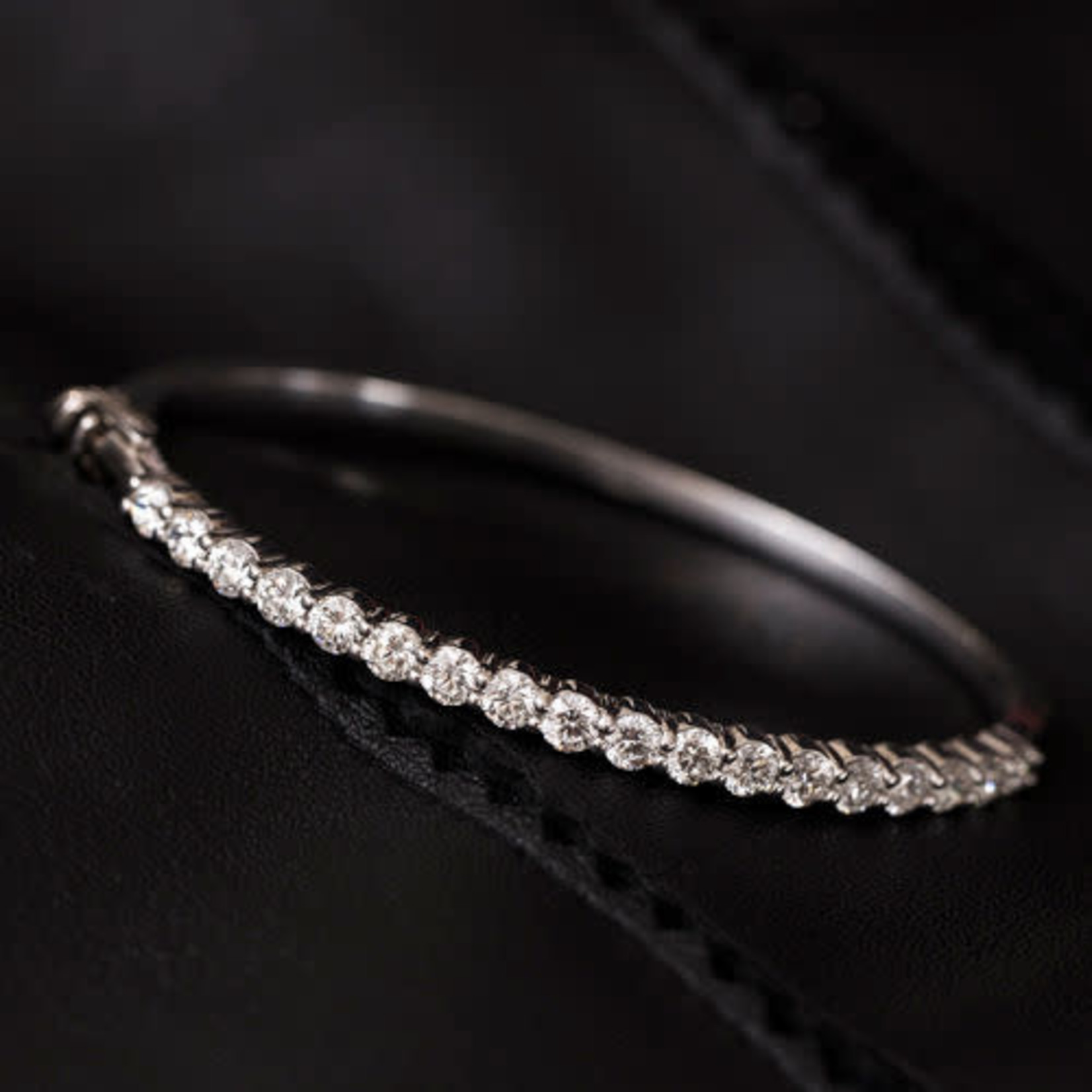 14K White Gold 3 Carat Diamond Bangle