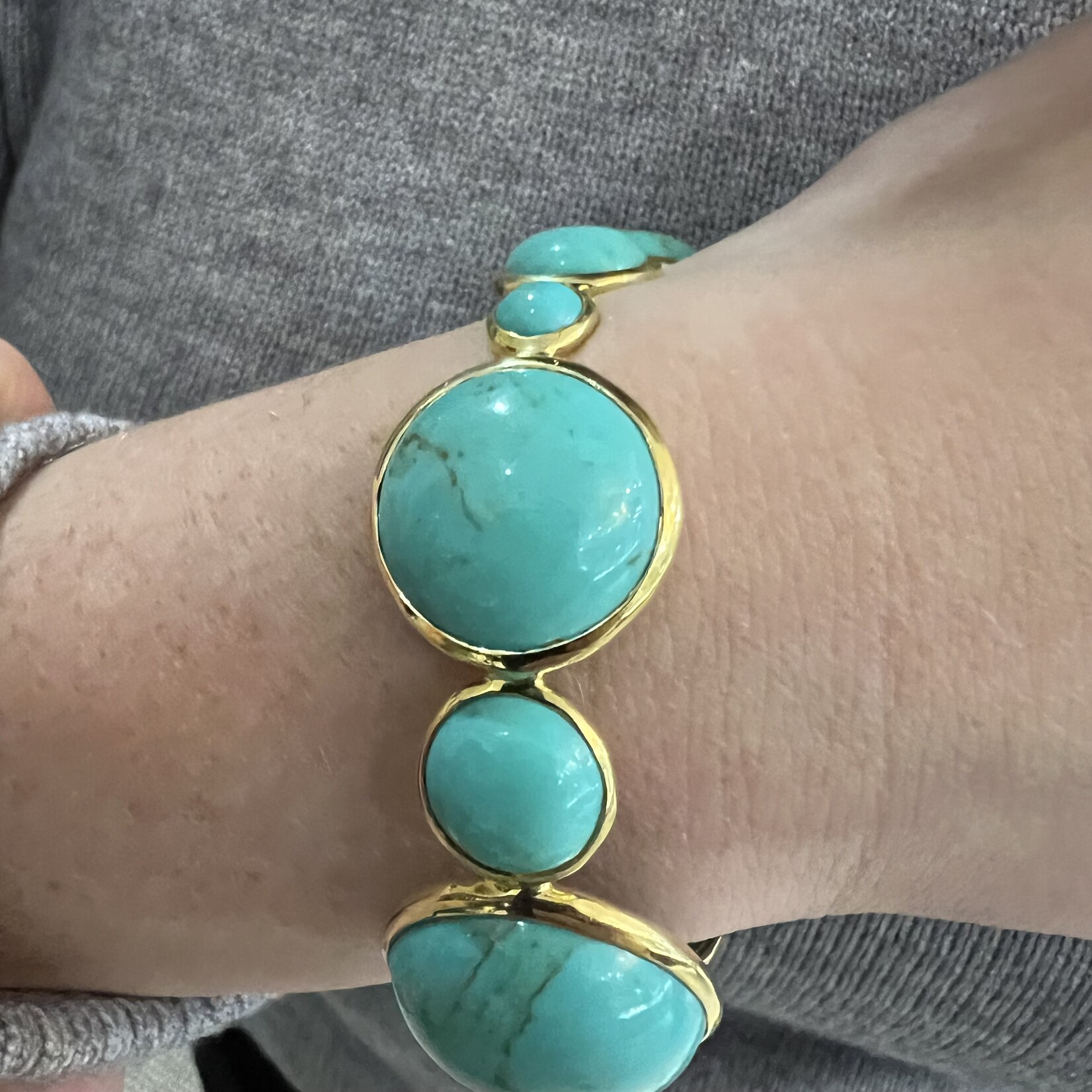 18K Yellow Gold Turquoise Lollipop Bangle