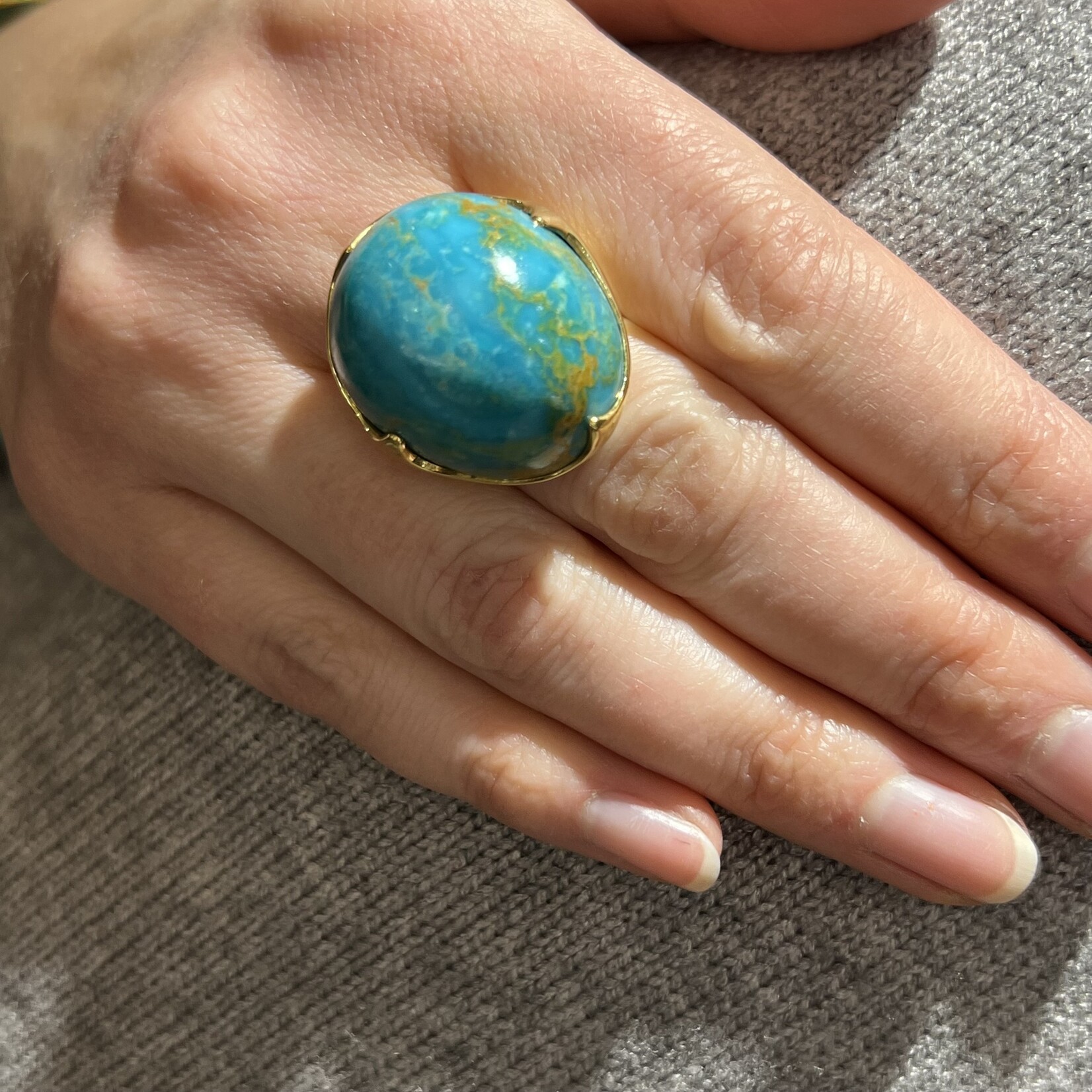 18K Yellow Gold Turquoise Ring