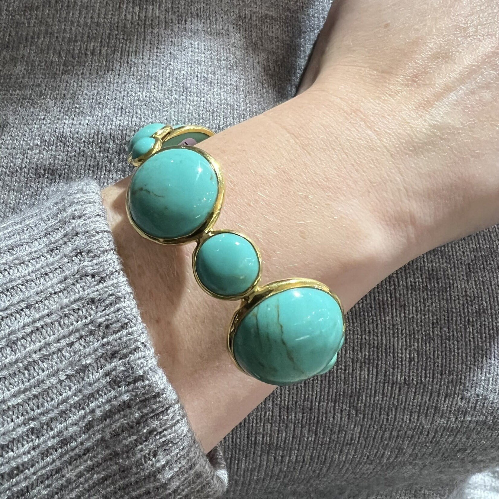 18K Yellow Gold Turquoise Lollipop Bangle