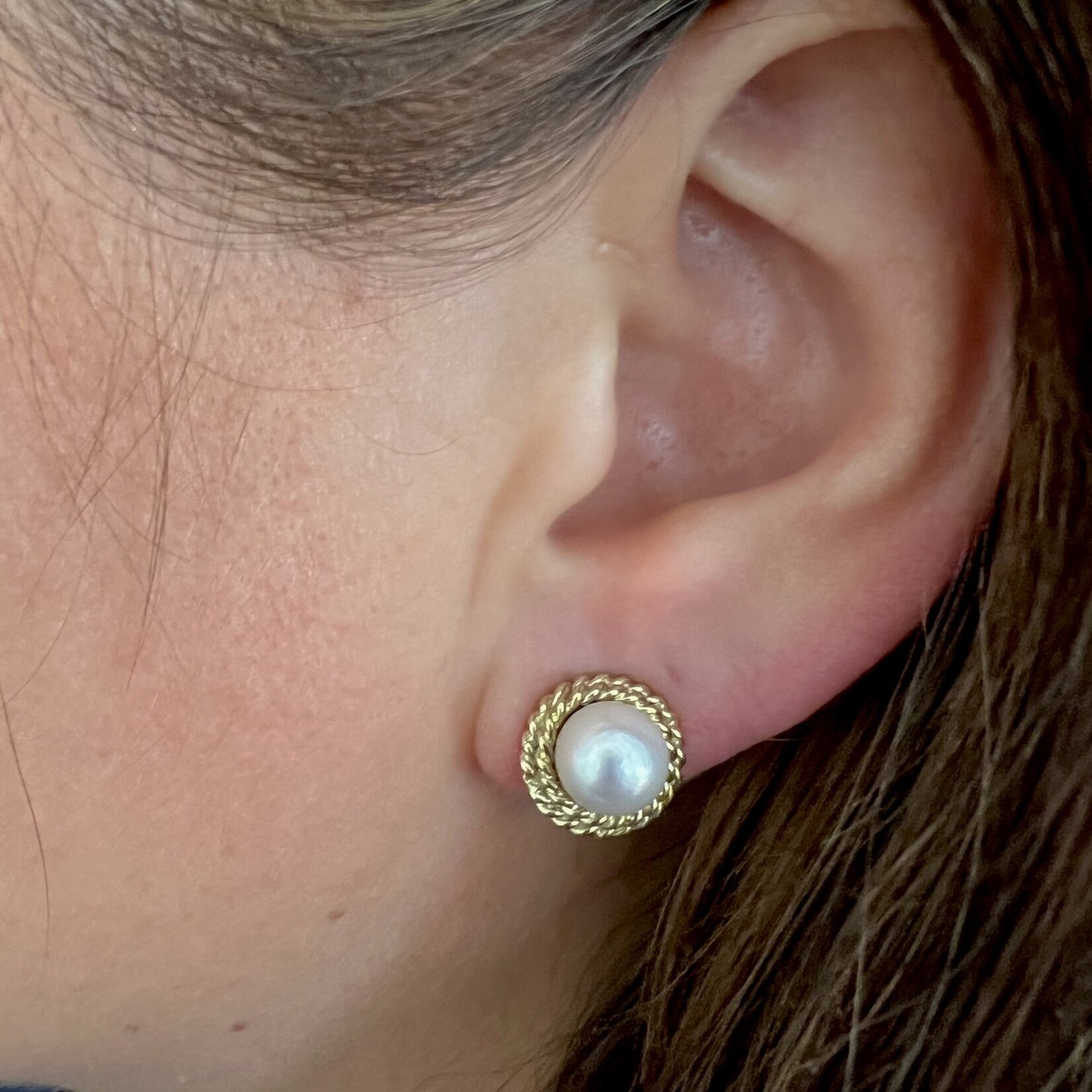 14K Yellow Gold Pearl Clip On Stud Earrings