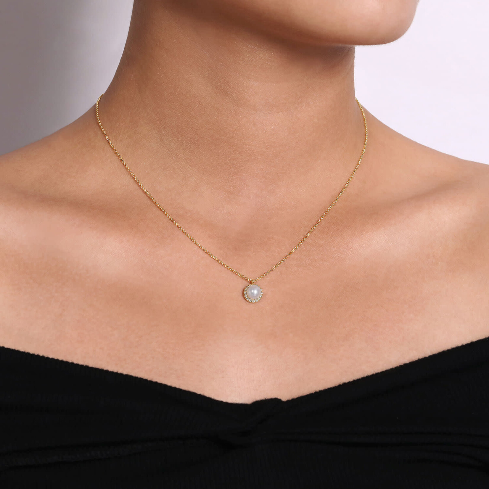 14K Yellow Gold Akoya Pearl & Diamond Halo Pendant
