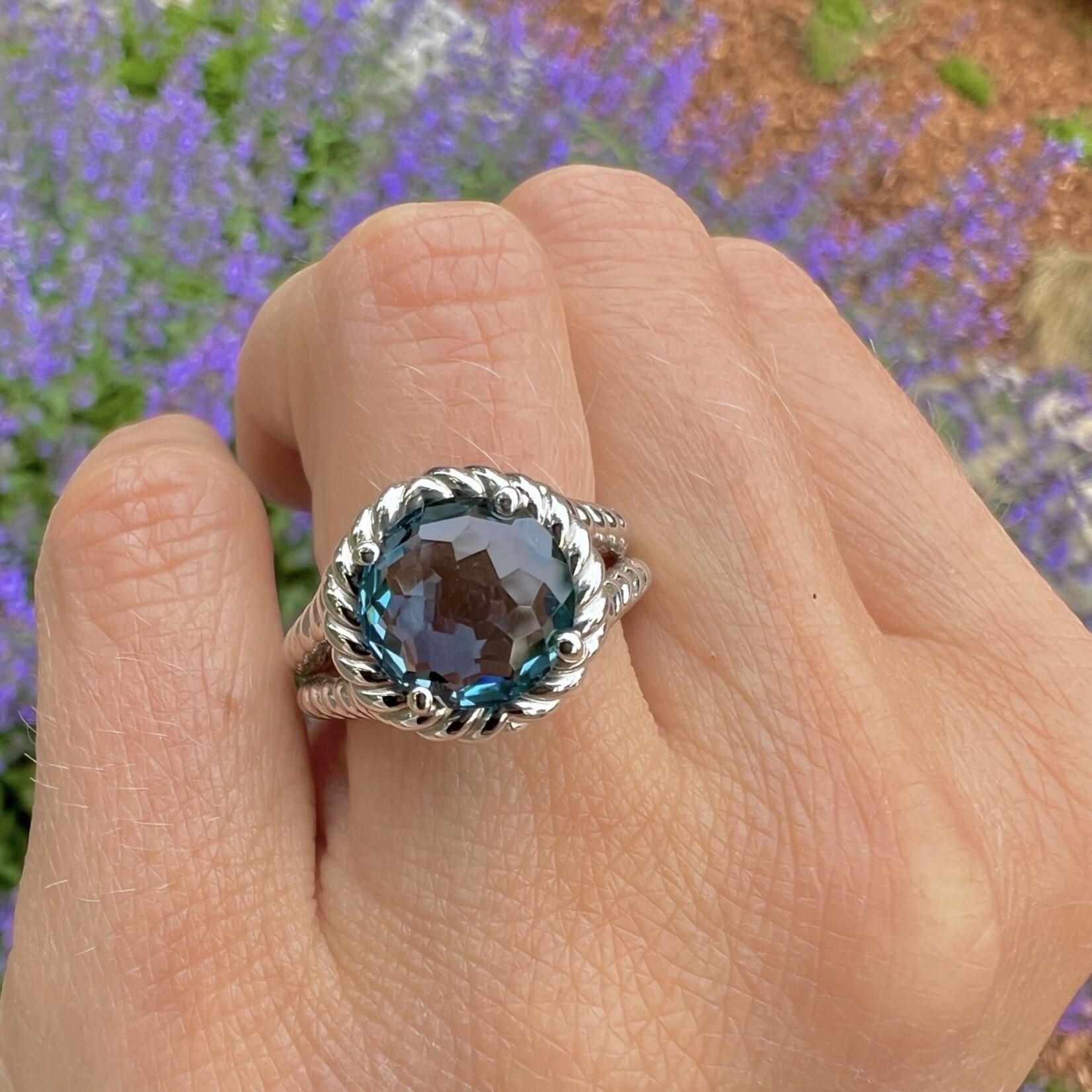 18K White Gold London Blue Topaz Rope Ring