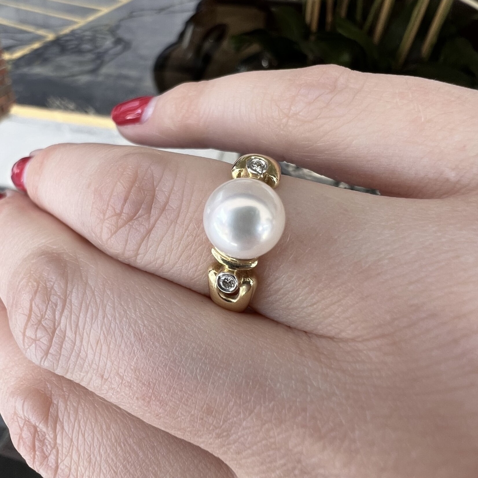 14K Yellow Gold 8mm Akoya Pearl and 0.04ctw Diamond Ring