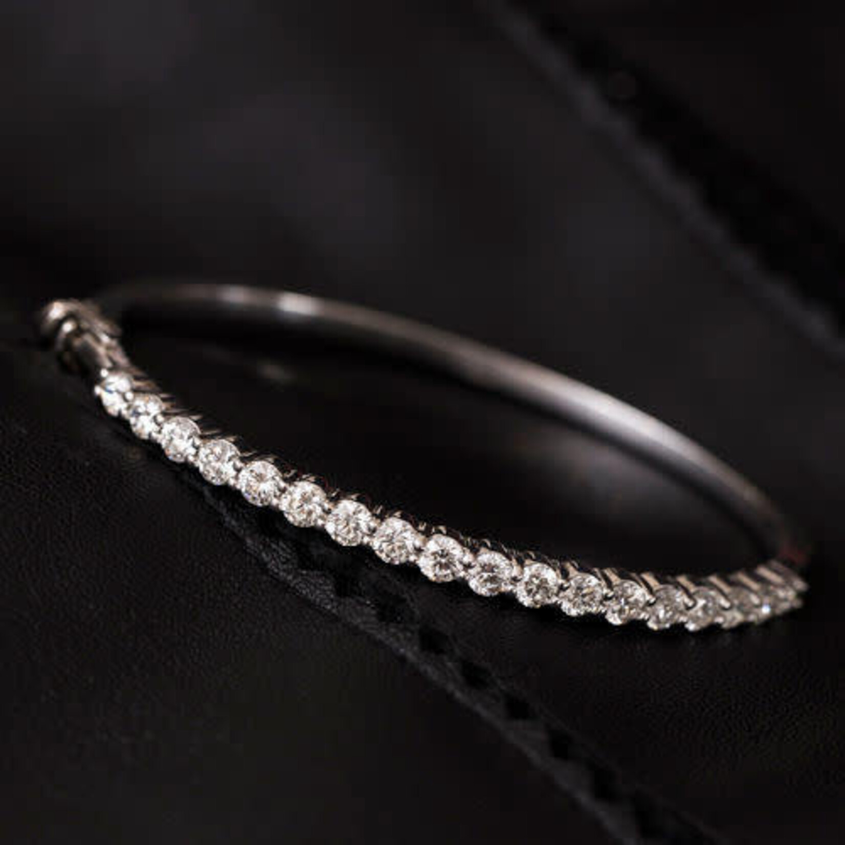 14K White Gold 3 1/2 Carat Diamond Bangle