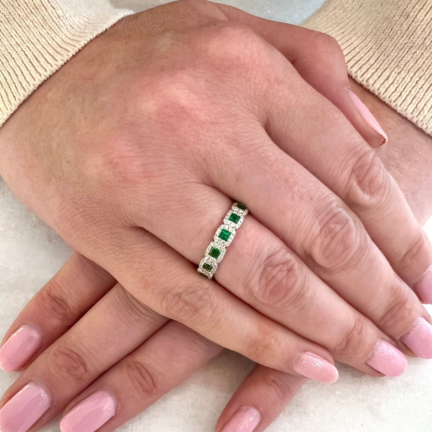 18K White Gold Square Emerald & Diamond Halo Band