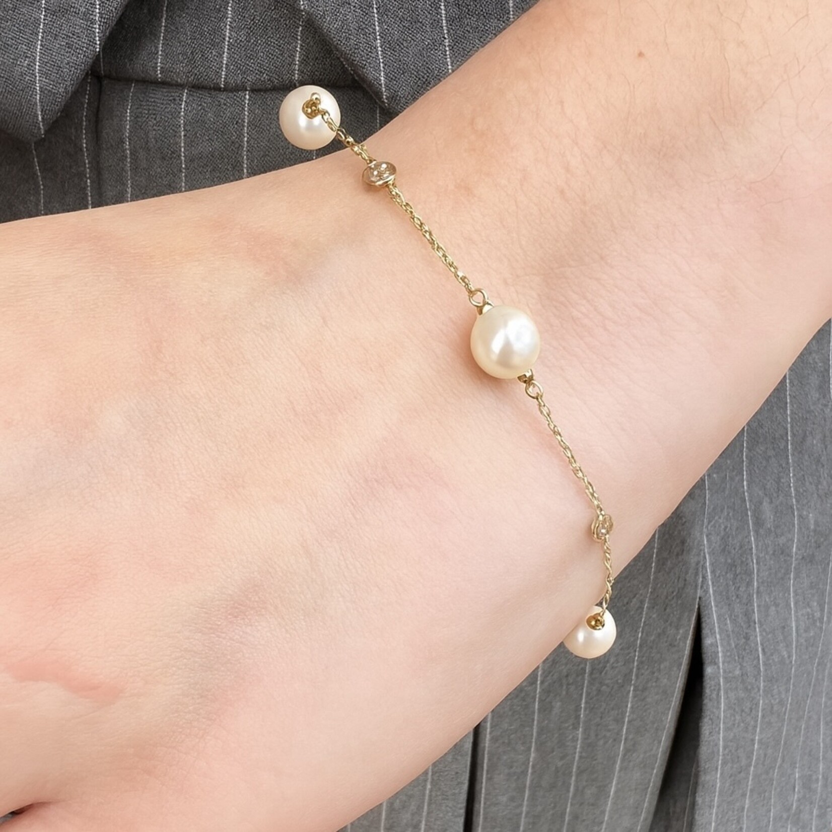 14K Yellow Gold Akoya Pearl & Diamond Bracelet