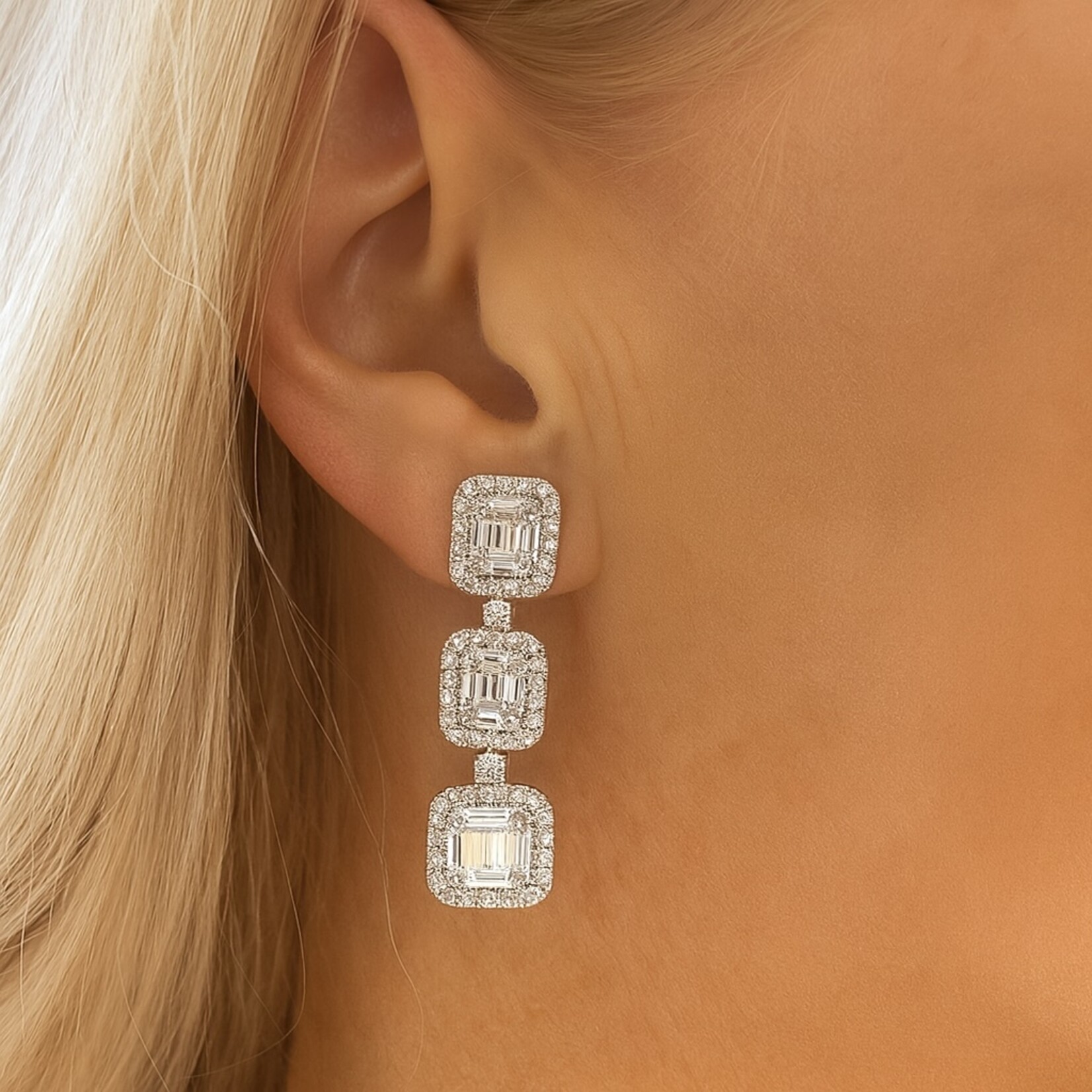 18K White Gold  Art Deco Chandelier Diamond Earrings