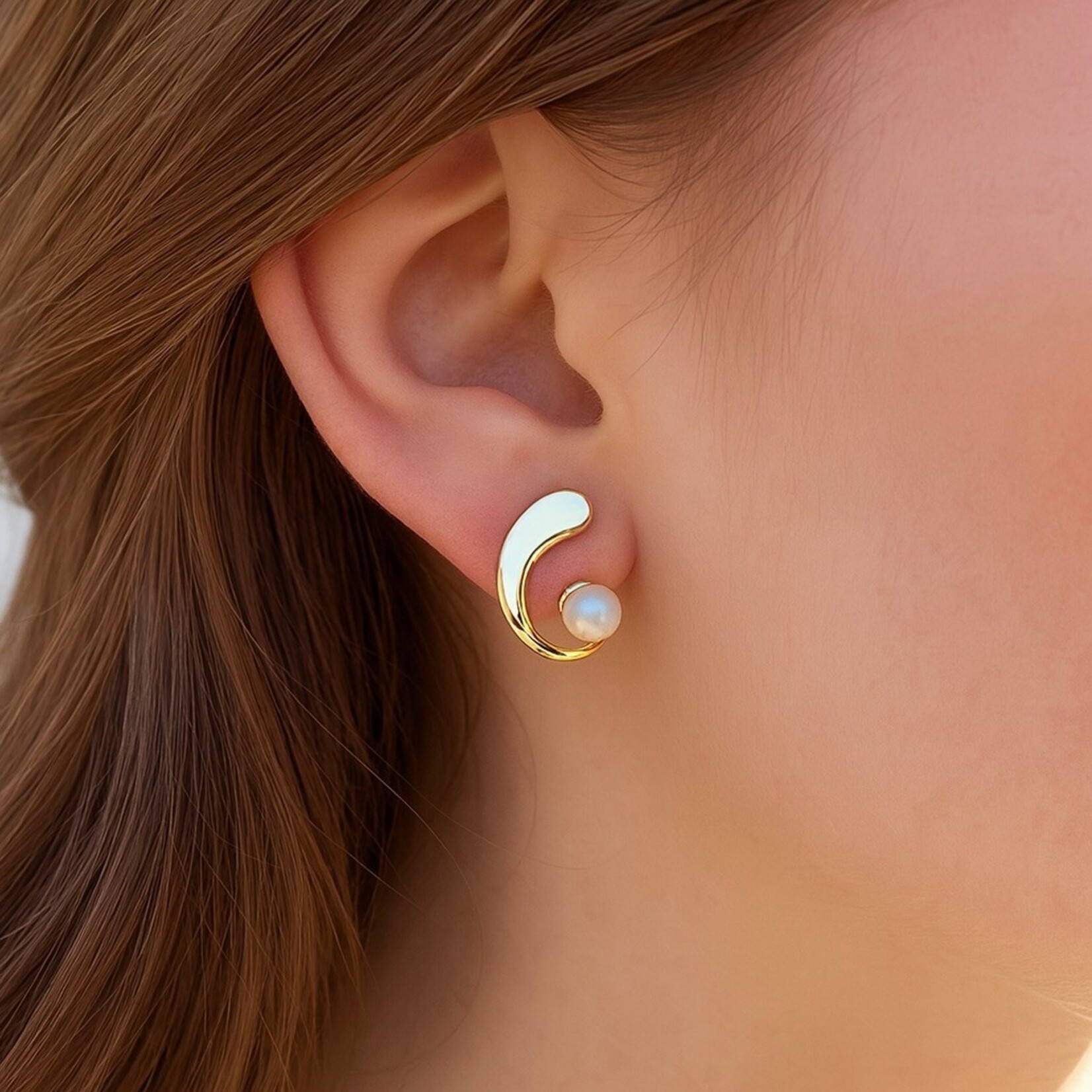 14K Yellow Gold Pearl Polished Swirl Stud Earrings