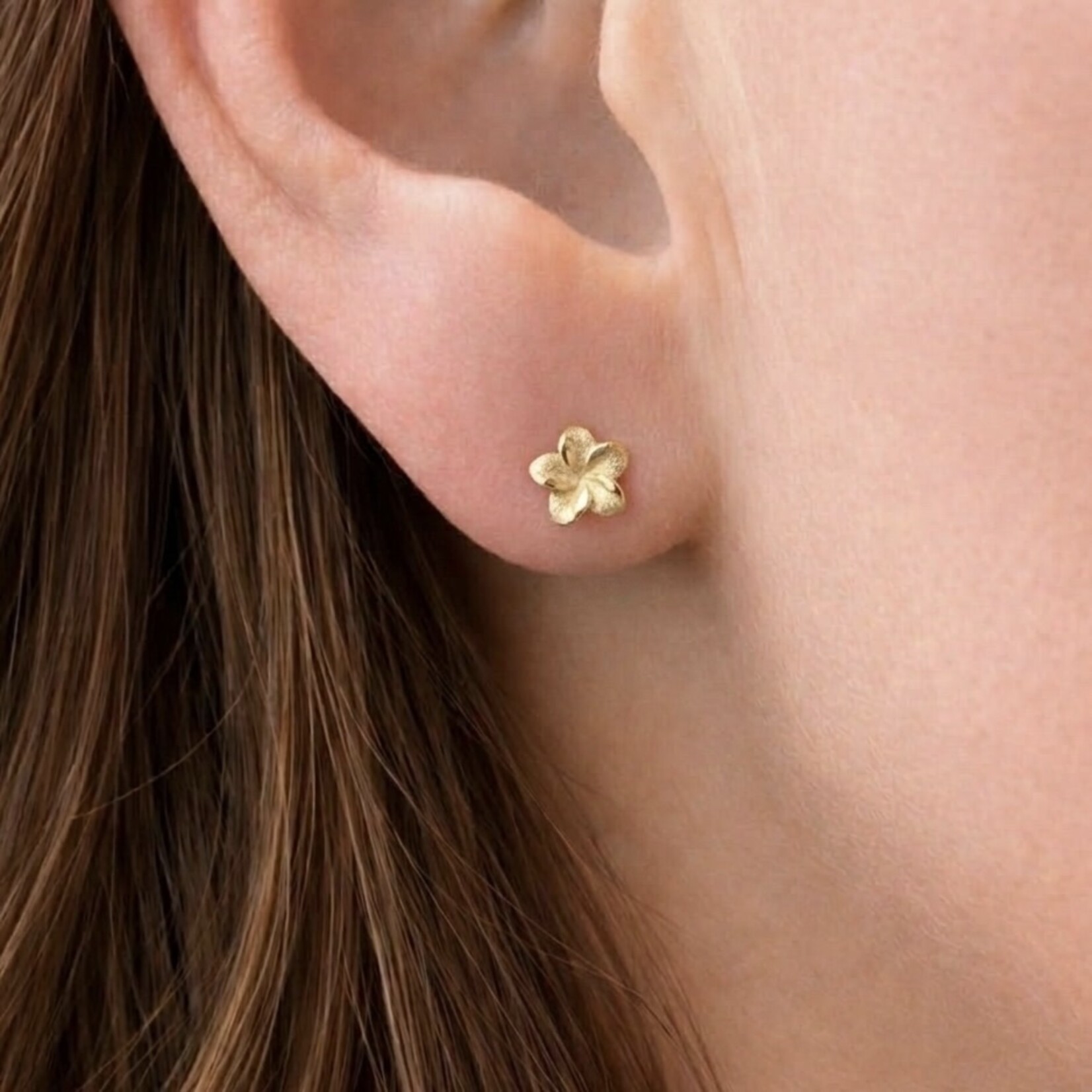 14K Gold Petite Diamond Cut Flower Stud Earring