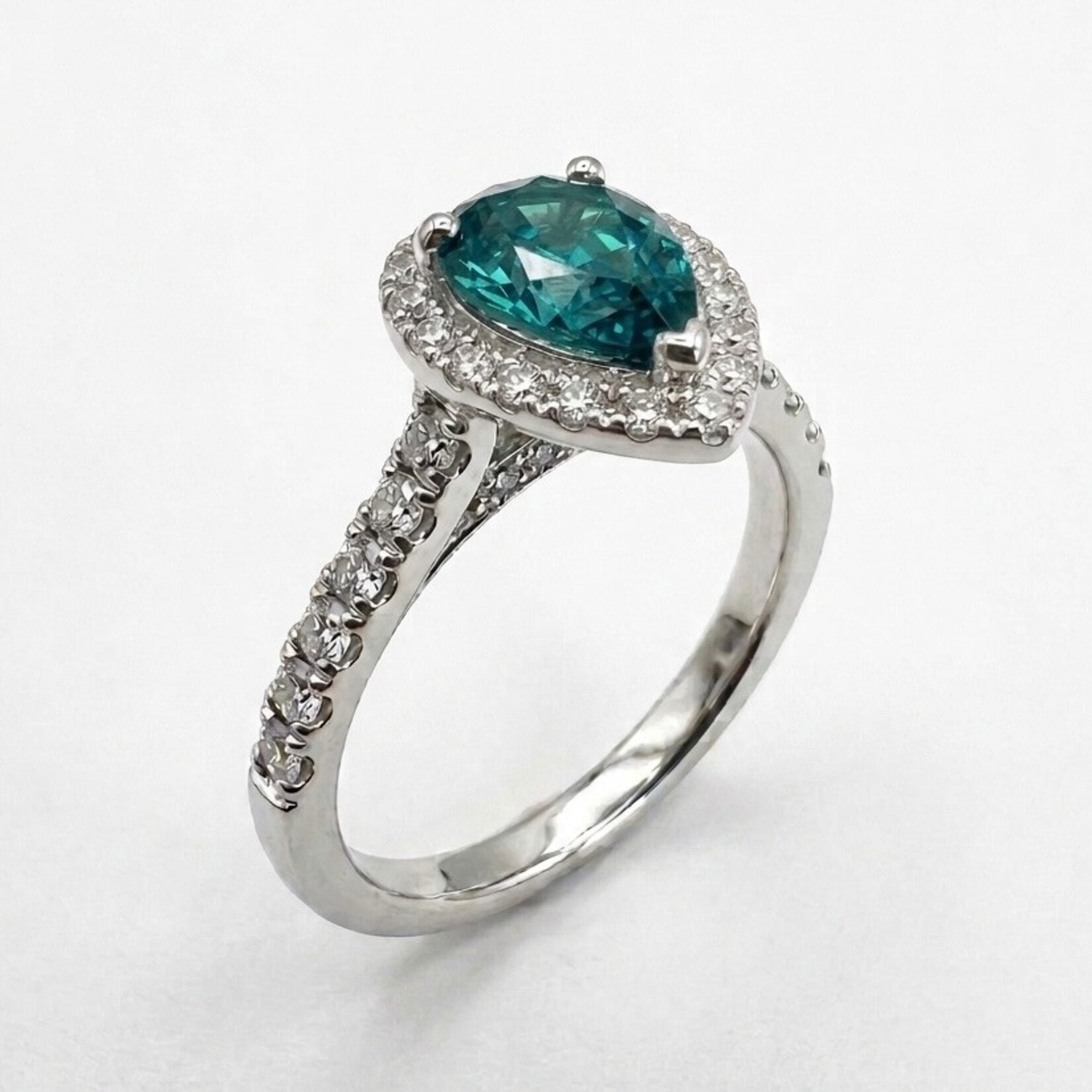 14K White Gold Teal Sapphire & Diamond Halo Ring