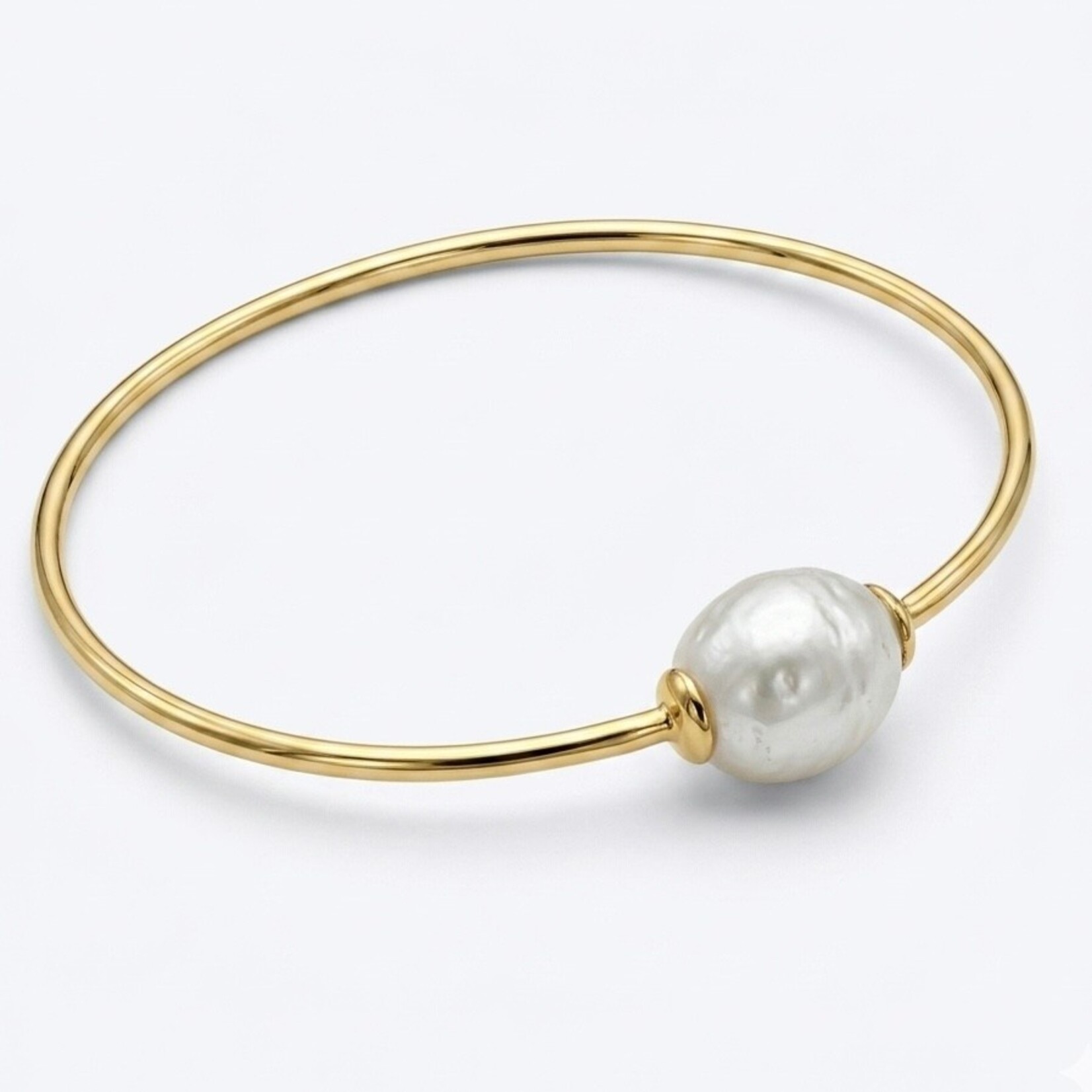 18K Yellow Gold South Sea Pearl Bangle