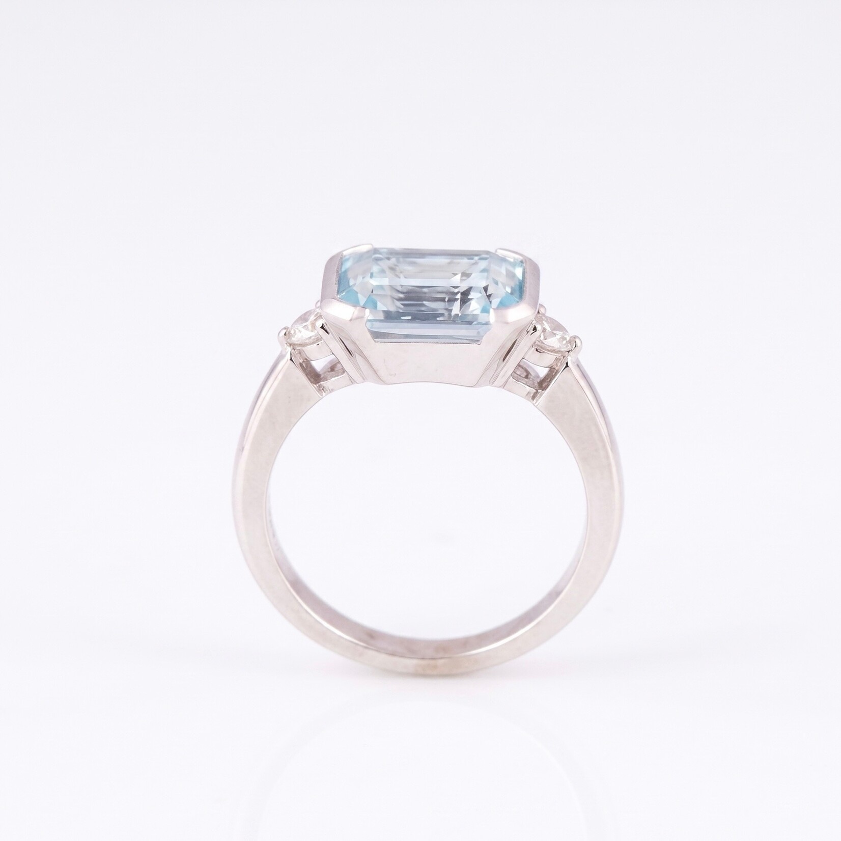 14K Gold Aqua Blue Topaz & Diamond Semi Bezel Ring