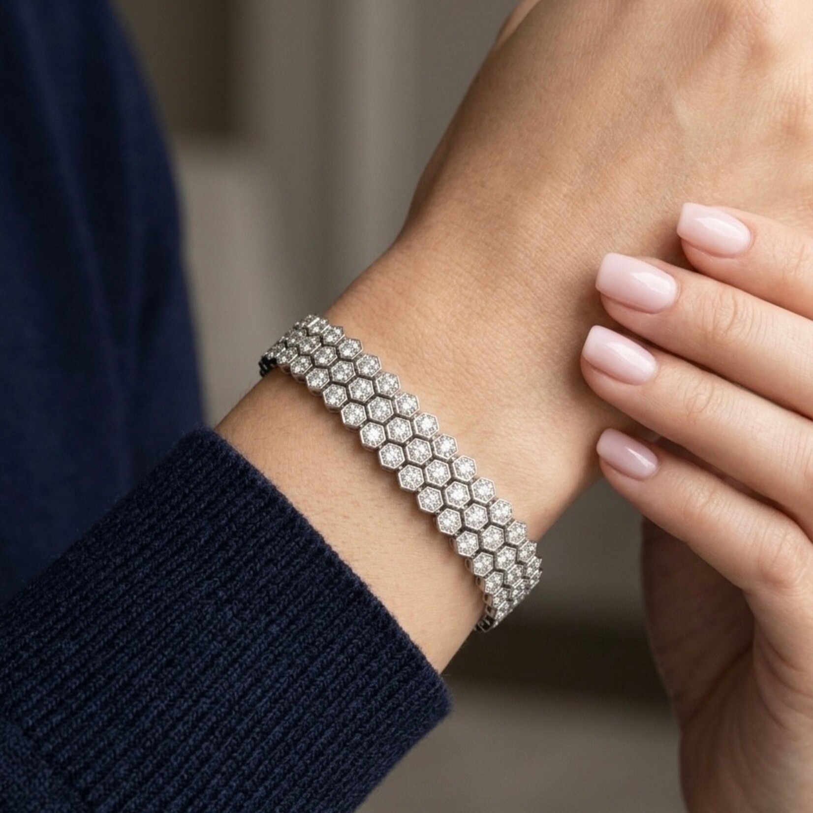 14K White Gold Diamond Brilliant Panther Link Bracelet