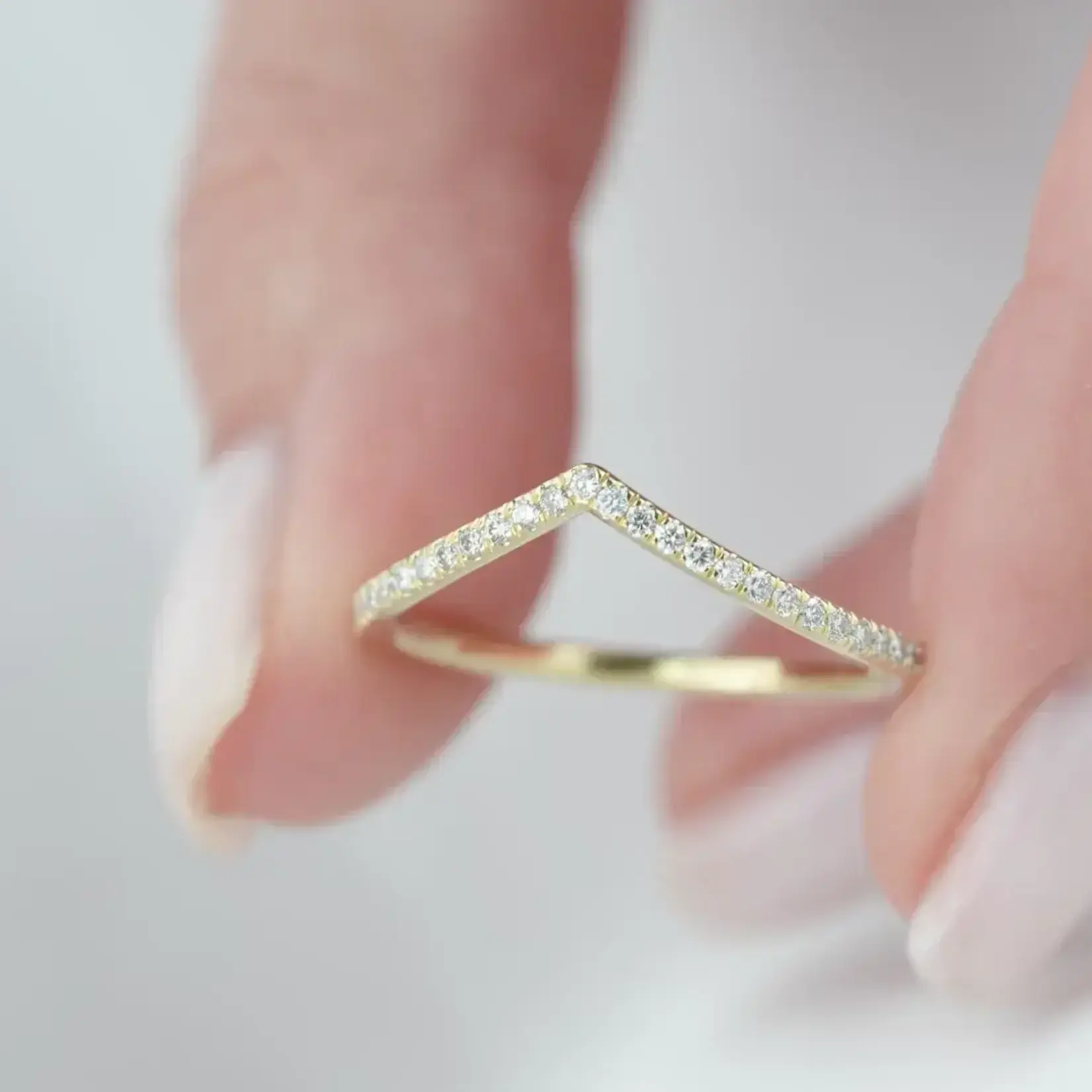 14K Yellow Gold Diamond Chevron Band