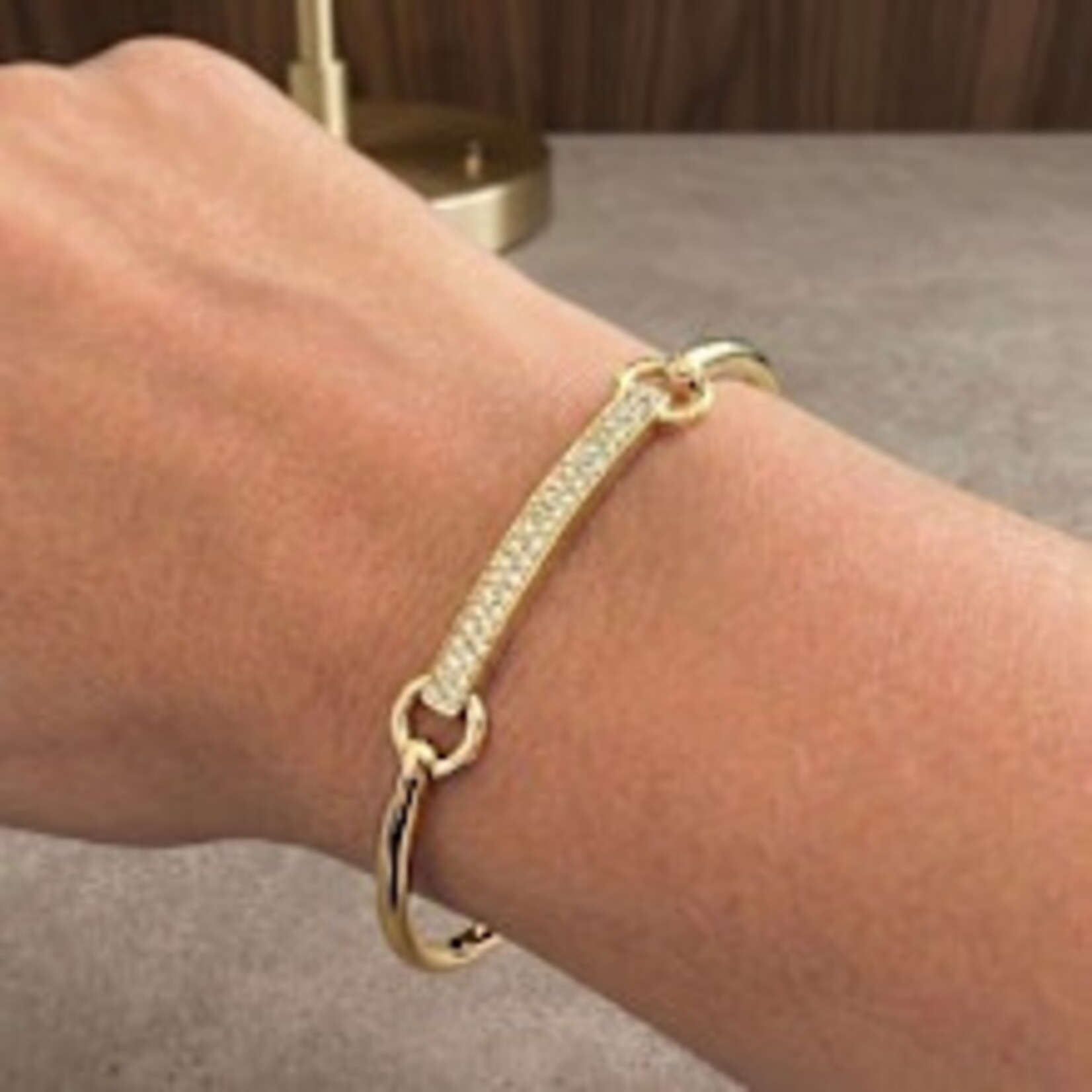 14K Yellow Gold Diamond Engravable Bar Bangle